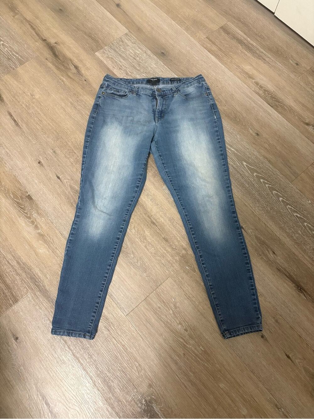Nine West Amery Skinny Ankle Jeans Medium Wash Women Size 8